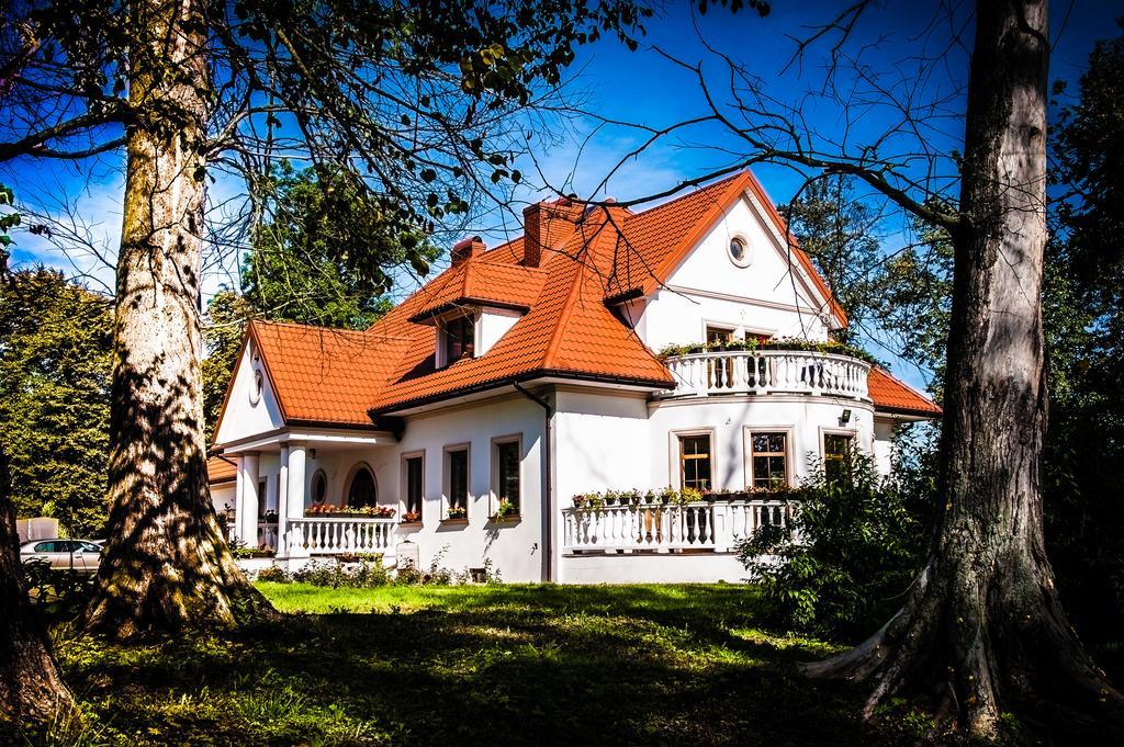 Dwor Osmolice Bed & Breakfast Bialki Dolne ภายนอก รูปภาพ