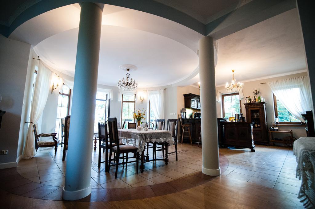 Dwor Osmolice Bed & Breakfast Bialki Dolne ภายนอก รูปภาพ