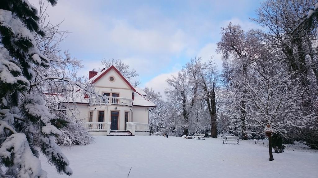 Dwor Osmolice Bed & Breakfast Bialki Dolne ภายนอก รูปภาพ