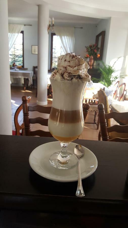 Dwor Osmolice Bed & Breakfast Bialki Dolne ภายนอก รูปภาพ